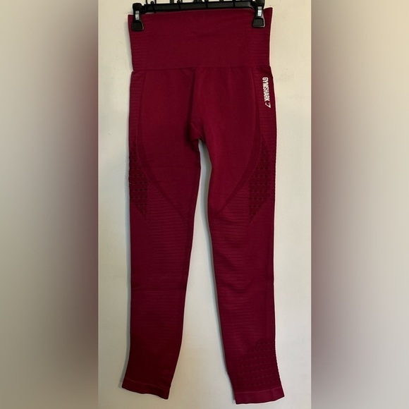 Gymshark Pants - Gymshark women’s high waisted seamless leggings with cutout detail